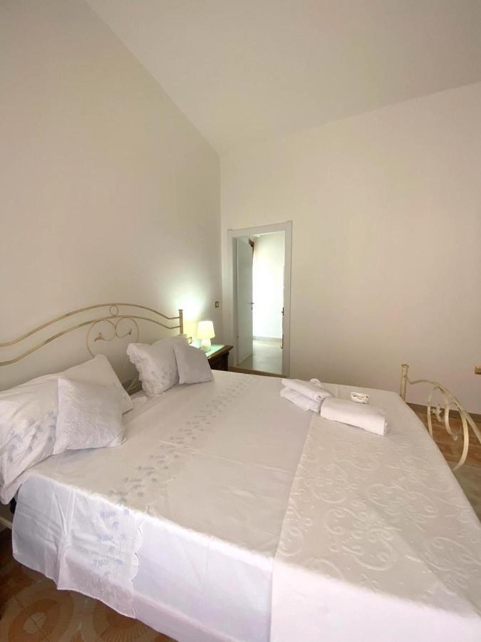 SantʼAntìoco Le Fresie B&B المظهر الخارجي الصورة
